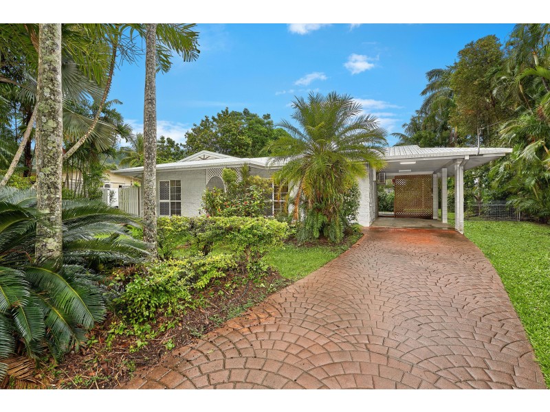 16 Baines Street, Clifton Beach QLD 4879
