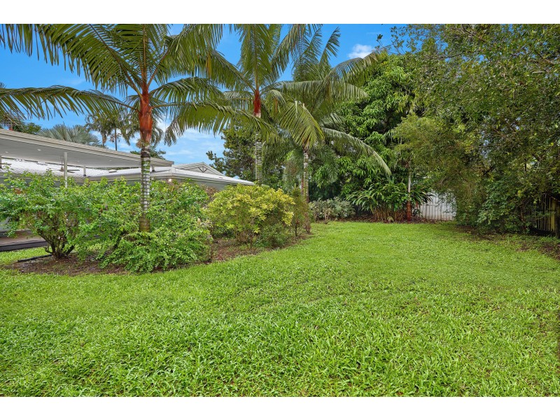 16 Baines Street, Clifton Beach QLD 4879