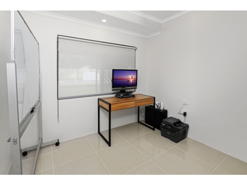 86 Golden Grove Drive, Bentley Park QLD 4869