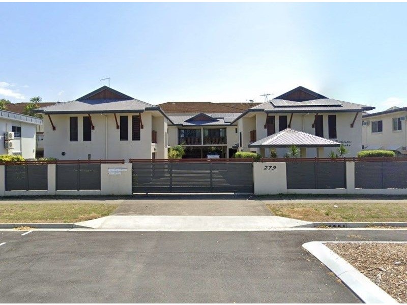 4/279 Lake Street, Cairns City QLD 4870