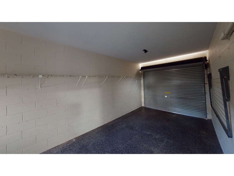 4/279 Lake Street, Cairns City QLD 4870