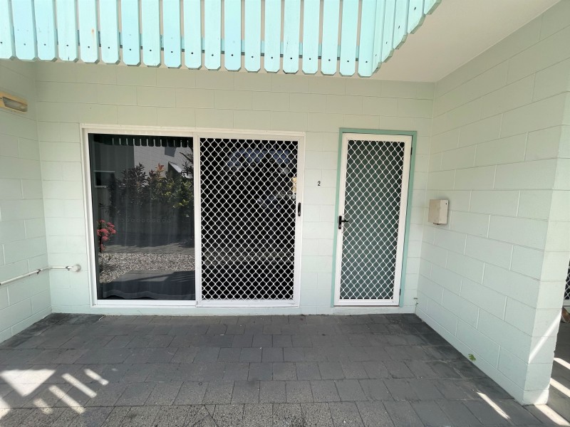 2/25 Balaclava Road, Earlville QLD 4870
