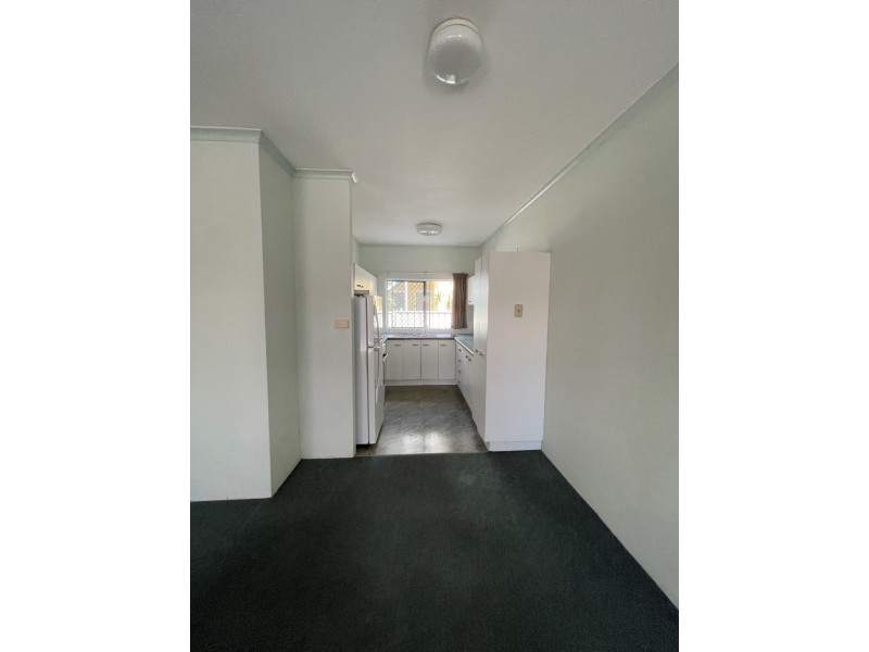 2/25 Balaclava Road, Earlville QLD 4870