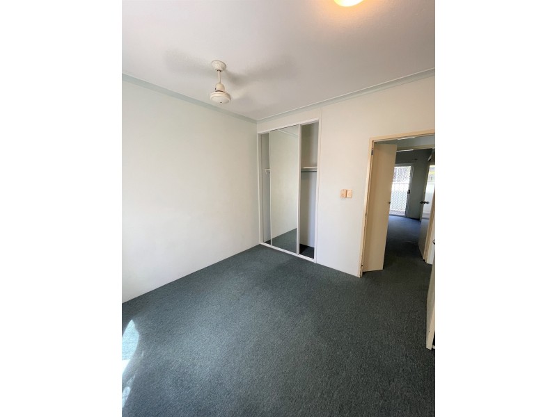2/25 Balaclava Road, Earlville QLD 4870