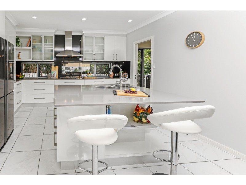 41 Stream Avenue, Kewarra Beach QLD 4879