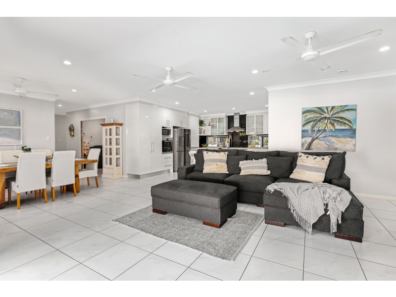 41 Stream Avenue, Kewarra Beach QLD 4879