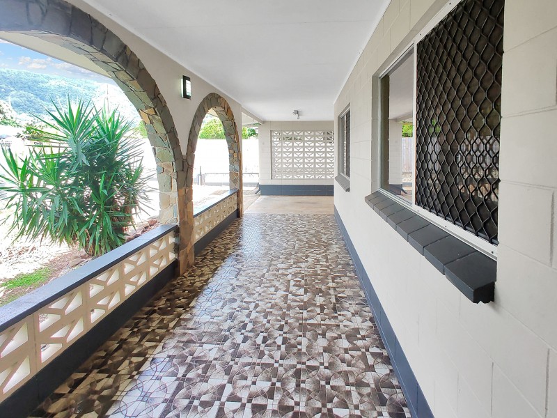 168 Toogood Road, Bayview Heights QLD 4868