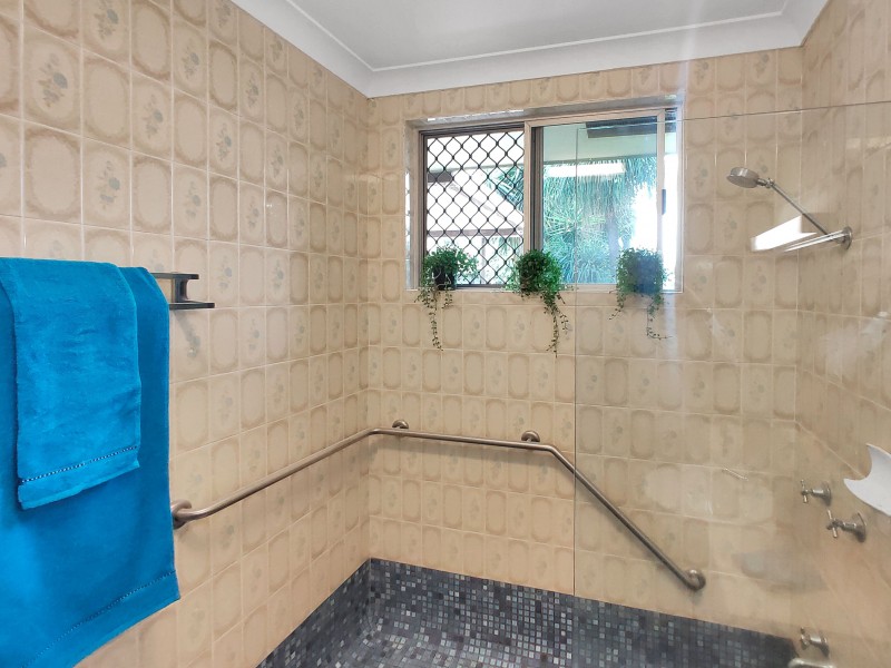 168 Toogood Road, Bayview Heights QLD 4868