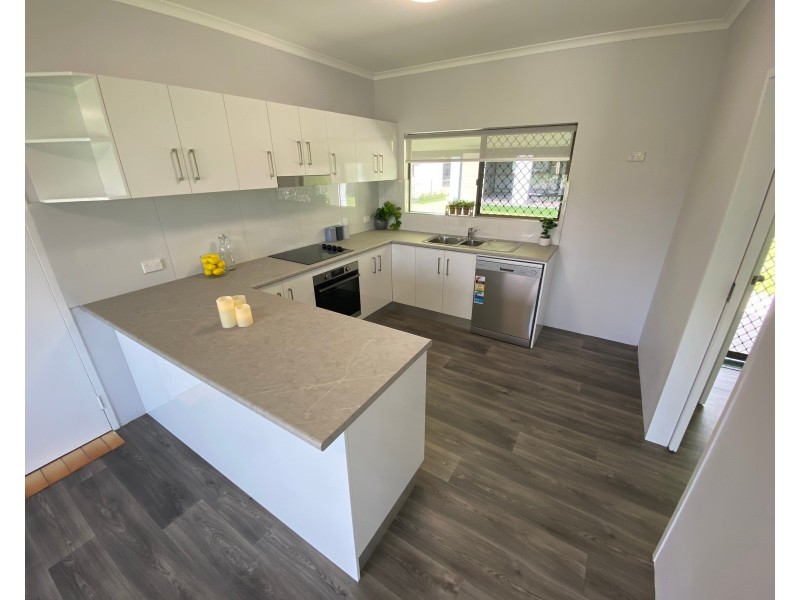14 Kalinda Close, White Rock QLD 4868