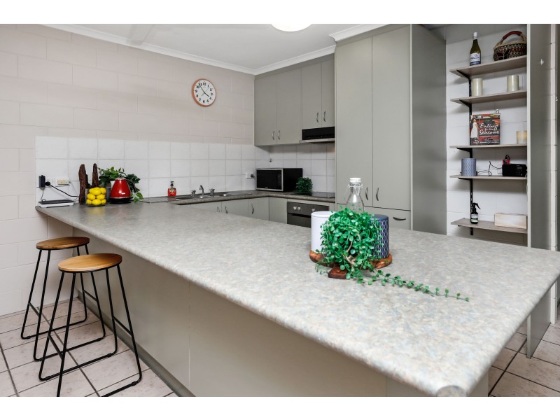 2/66 Barnard Drive, Mount Sheridan QLD 4868