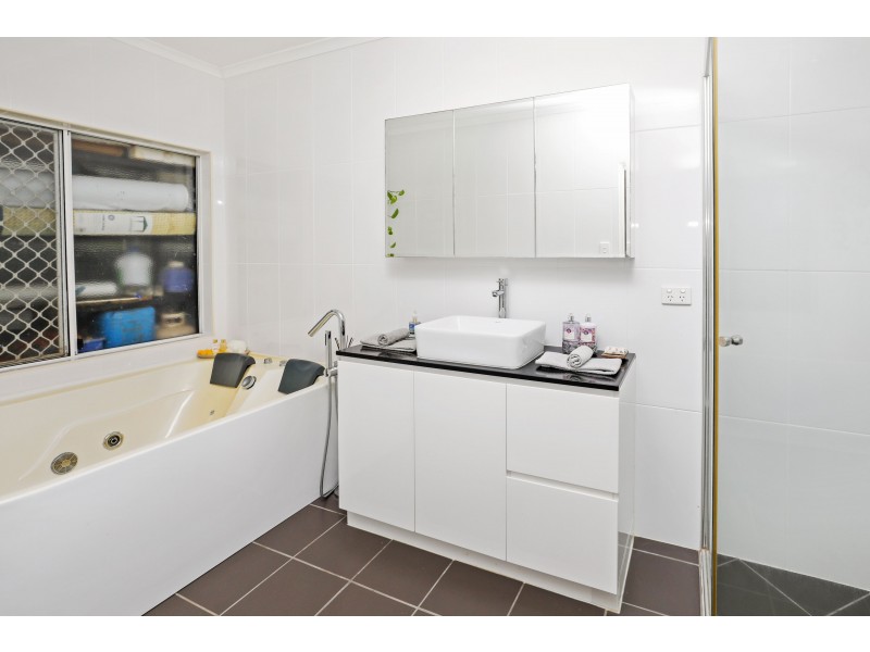 12 Snowwood Close, Mount Sheridan QLD 4868