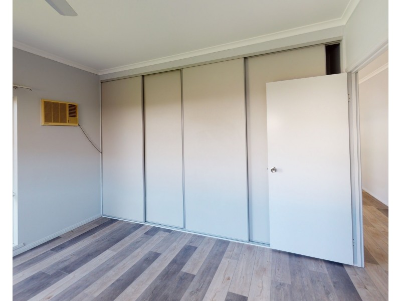 8 Wooley Close, Kanimbla QLD 4870