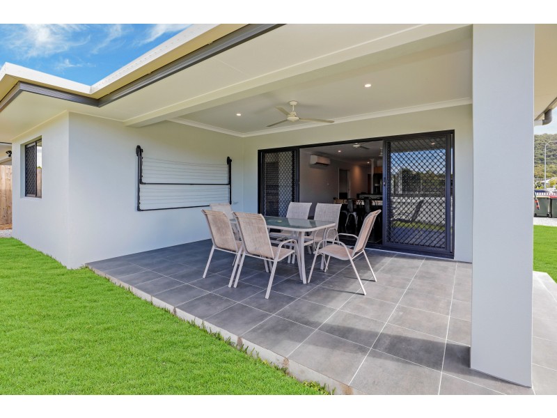 20 Master Circuit, Trinity Beach QLD 4879