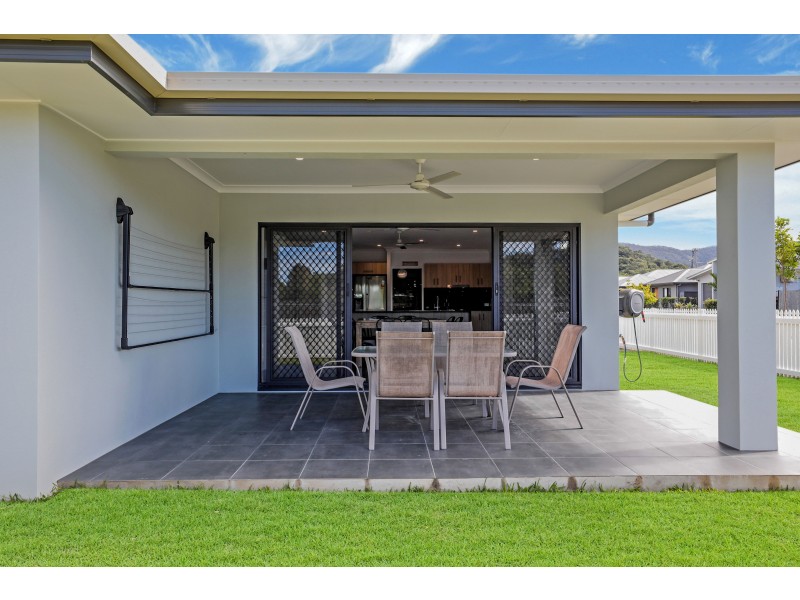 20 Master Circuit, Trinity Beach QLD 4879