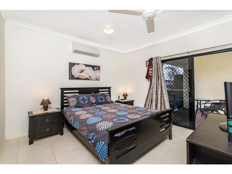 7 Roderick Street, Bentley Park QLD 4869