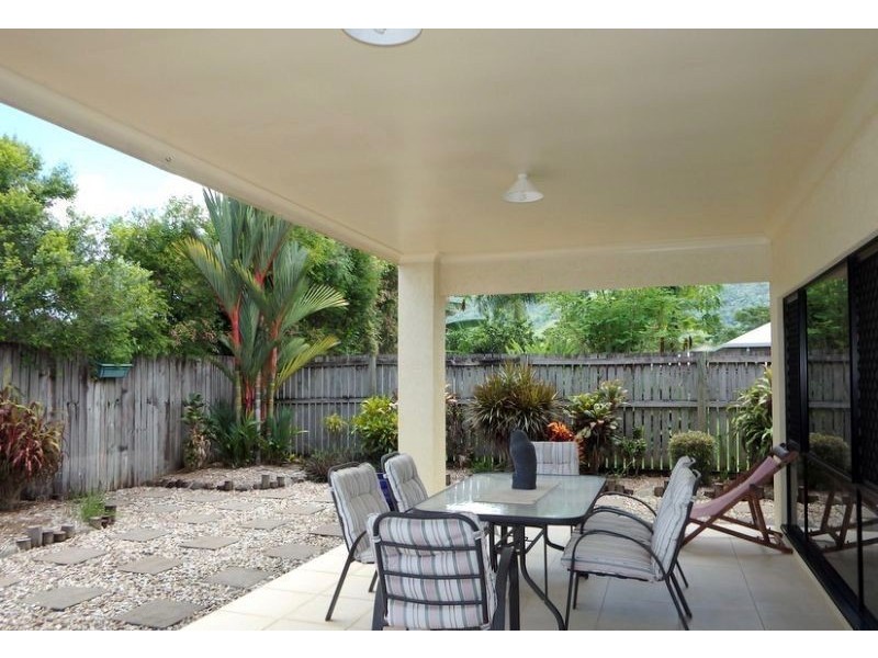 7 Roderick Street, Bentley Park QLD 4869