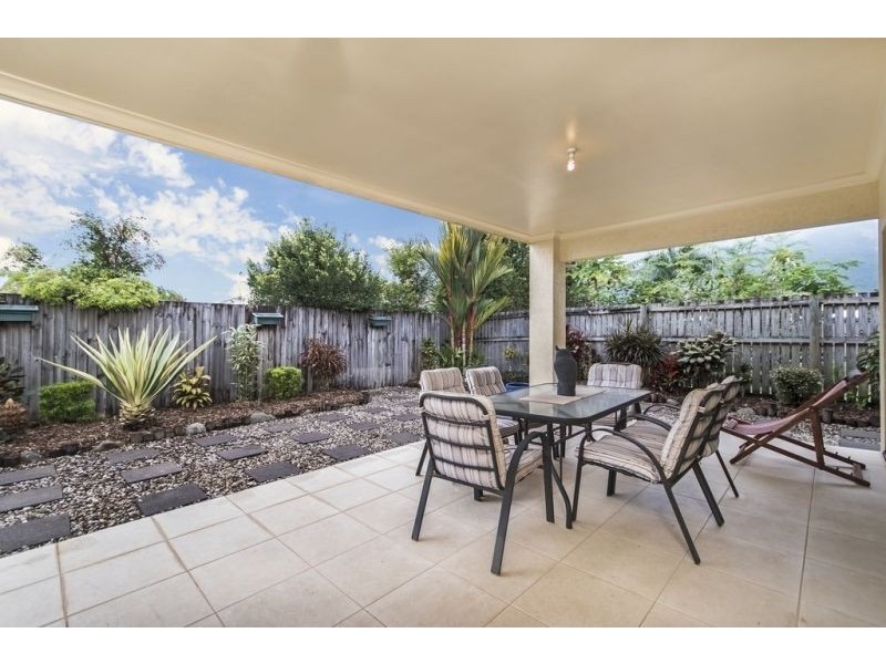 7 Roderick Street, Bentley Park QLD 4869