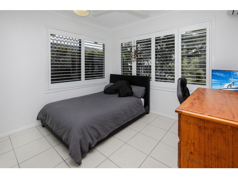 27 Charnley Avenue, Bentley Park QLD 4869