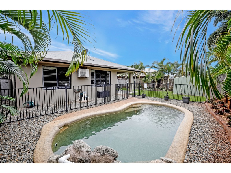 27 Charnley Avenue, Bentley Park QLD 4869