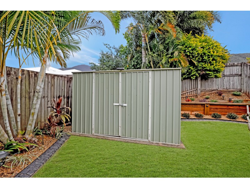 27 Charnley Avenue, Bentley Park QLD 4869