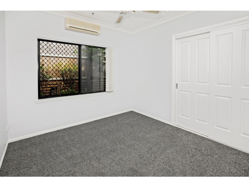 5 Brian Street, Brinsmead QLD 4870
