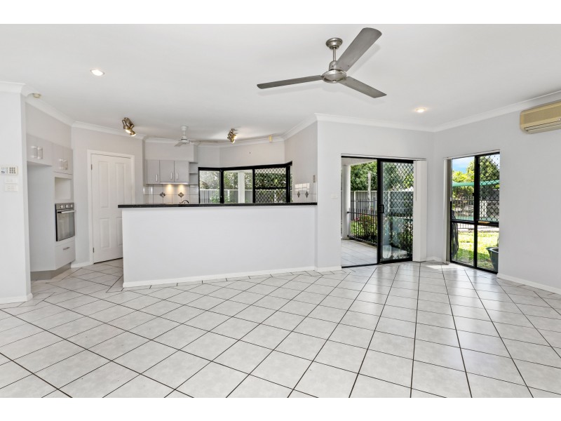 5 Brian Street, Brinsmead QLD 4870