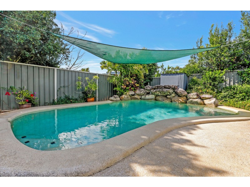 5 Brian Street, Brinsmead QLD 4870