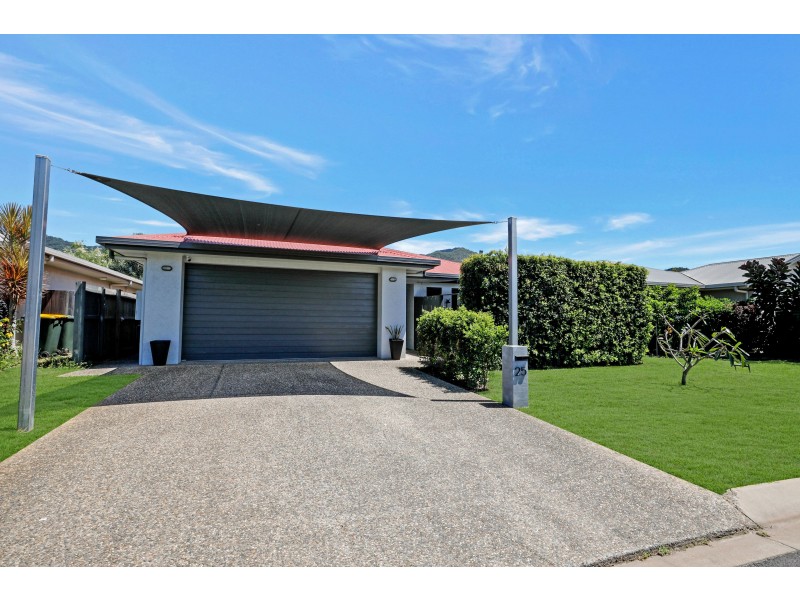 25 Carter Close, Smithfield QLD 4878