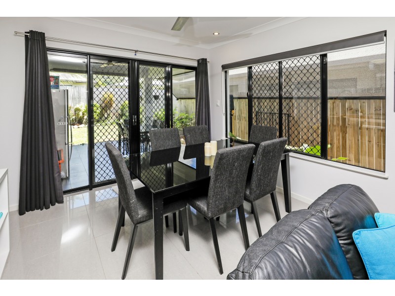25 Carter Close, Smithfield QLD 4878