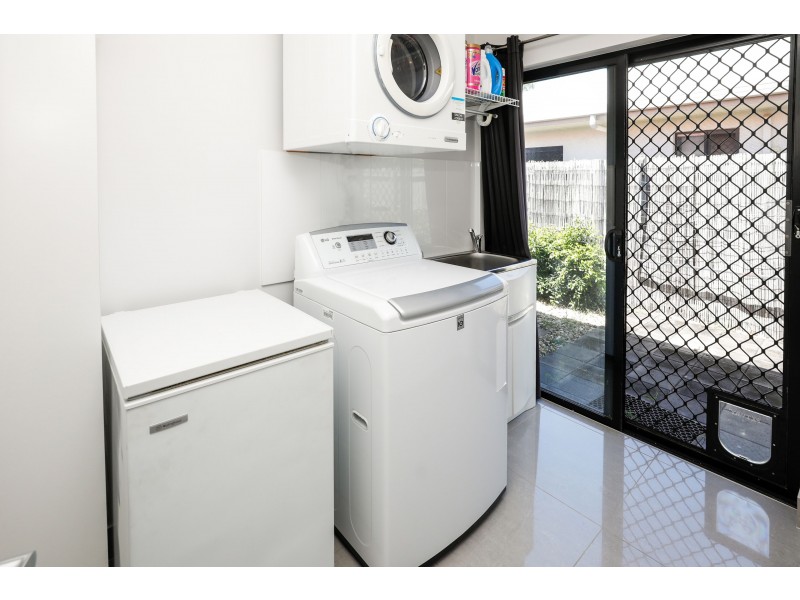 25 Carter Close, Smithfield QLD 4878