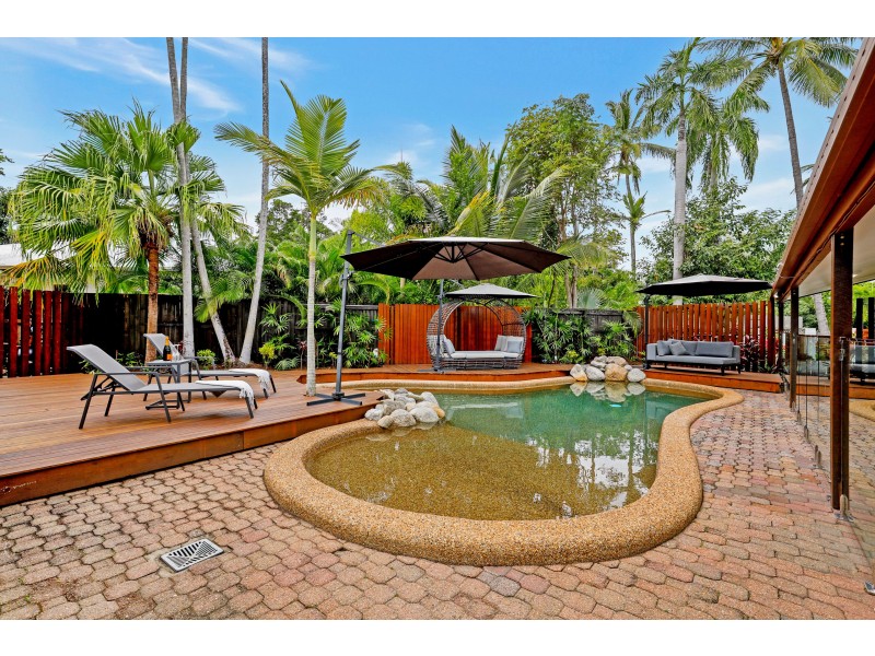 31 Gibson Close, Clifton Beach QLD 4879