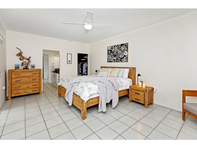 31 Gibson Close, Clifton Beach QLD 4879