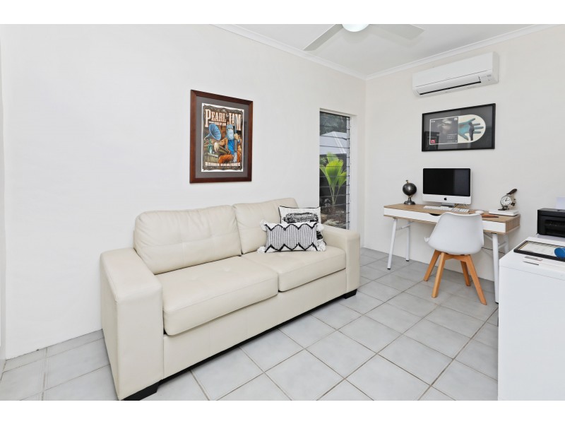 31 Gibson Close, Clifton Beach QLD 4879