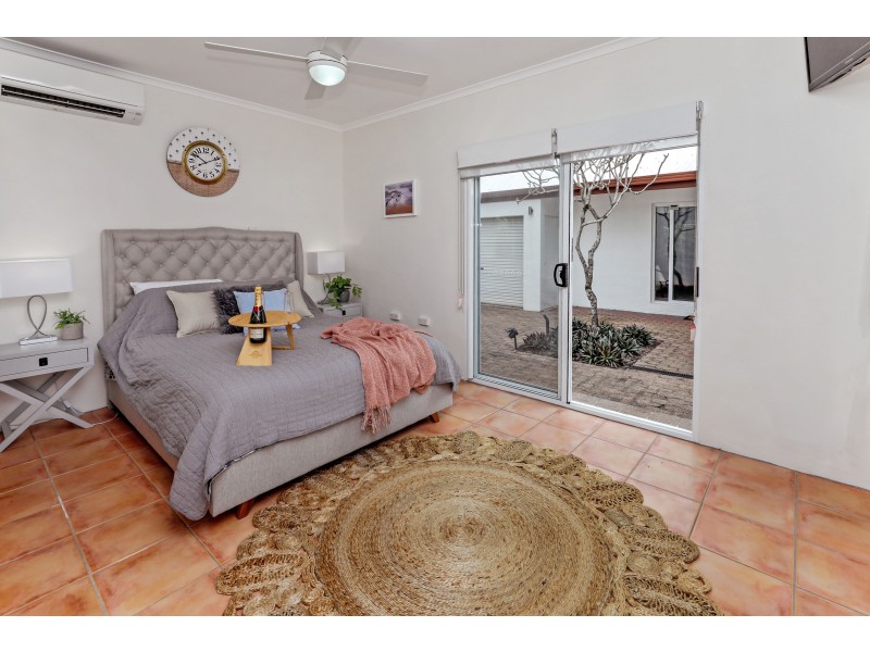 31 Gibson Close, Clifton Beach QLD 4879