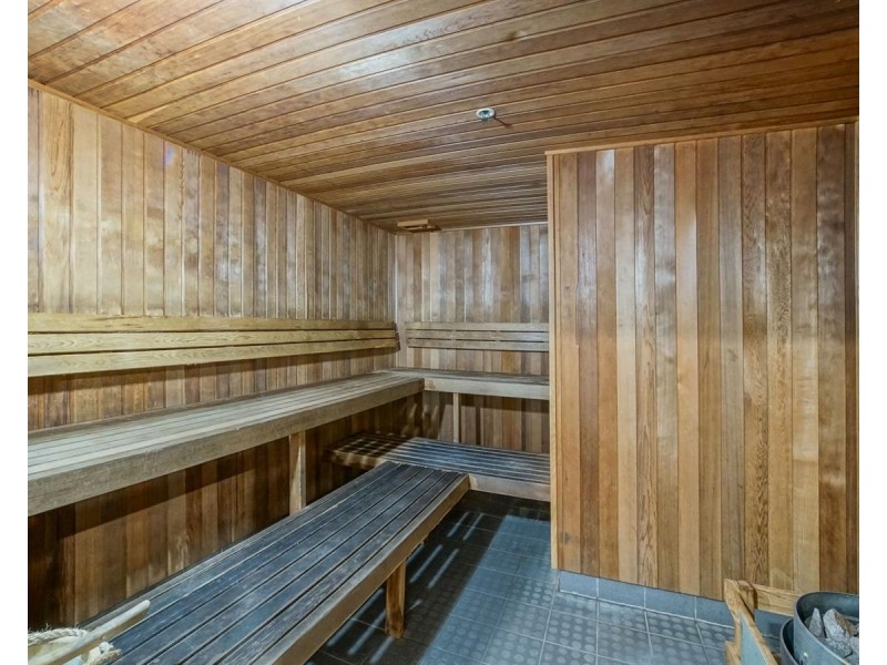 323/1 Marlin Parade, Cairns City QLD 4870