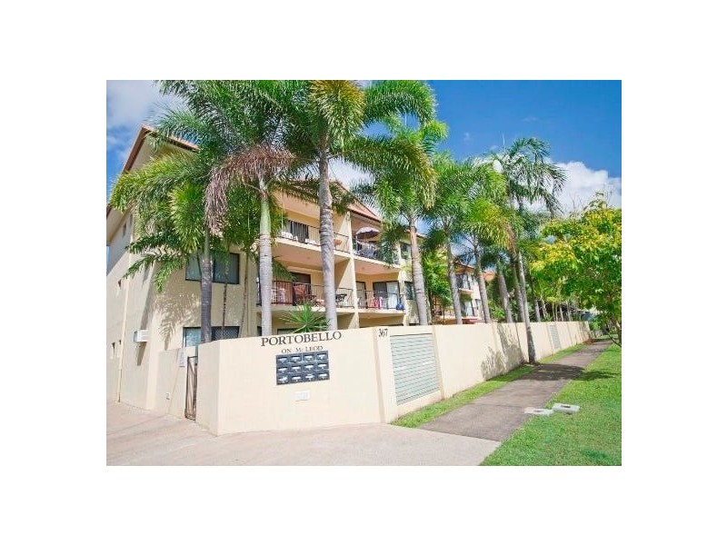 2/367 Mcleod Street, Cairns North QLD 4870