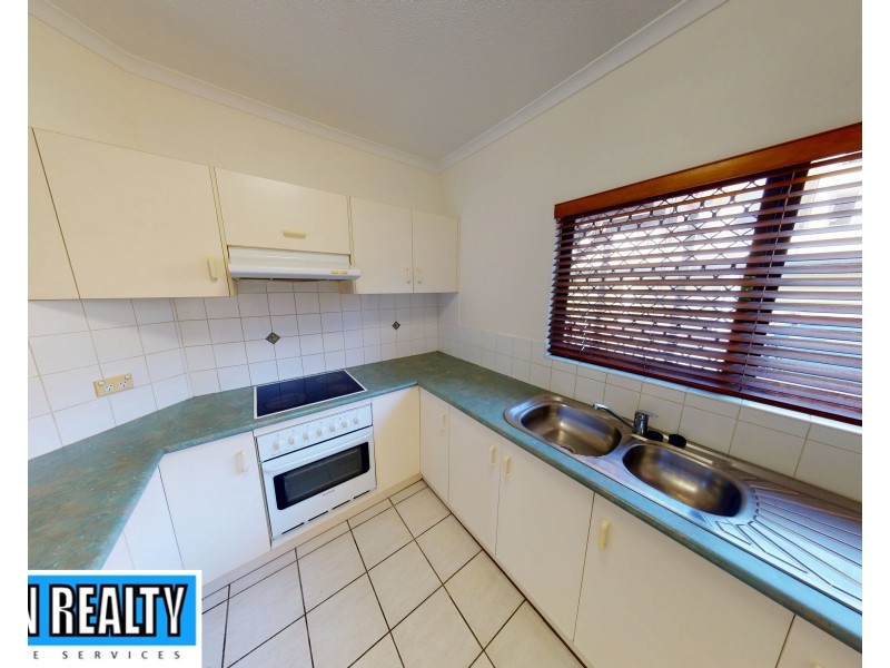 2/367 Mcleod Street, Cairns North QLD 4870