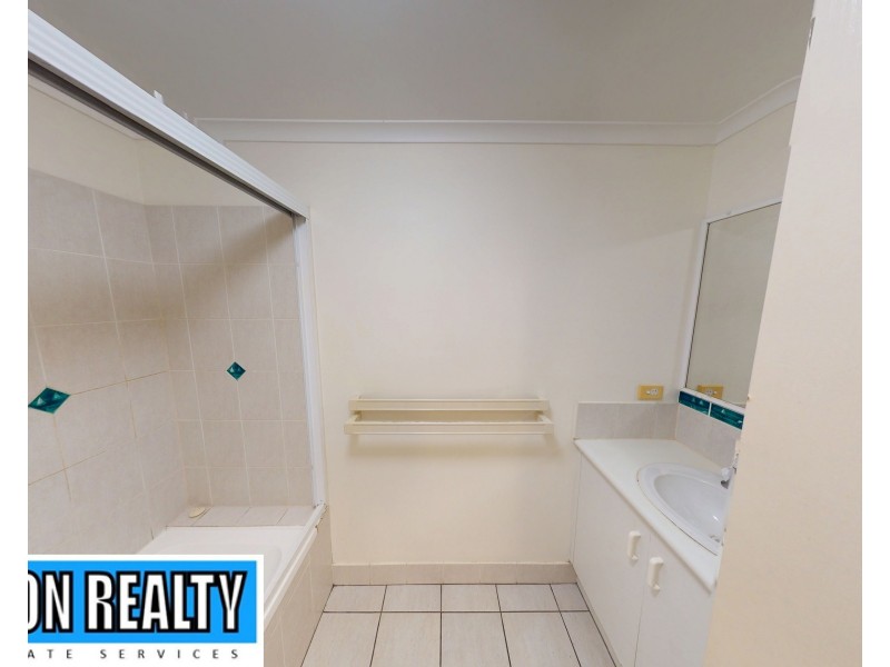 2/367 Mcleod Street, Cairns North QLD 4870