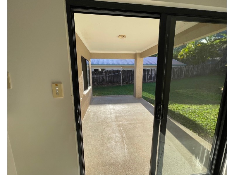 7 Ben Bolt Close, Redlynch QLD 4870