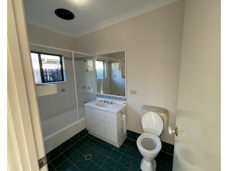 7 Ben Bolt Close, Redlynch QLD 4870