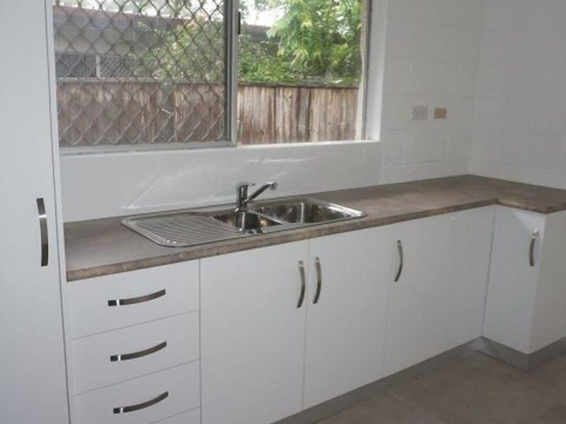 3/5 Sandown Close, Woree QLD 4868