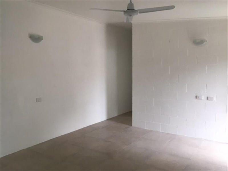 3/5 Sandown Close, Woree QLD 4868