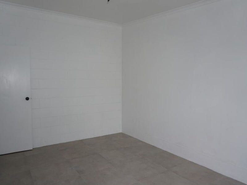 3/5 Sandown Close, Woree QLD 4868