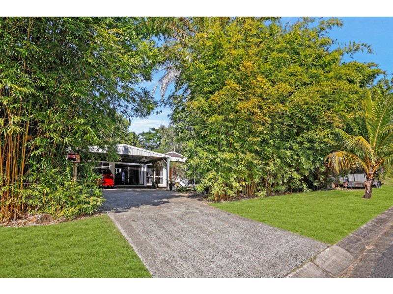 9 Baway Close, Caravonica QLD 4878