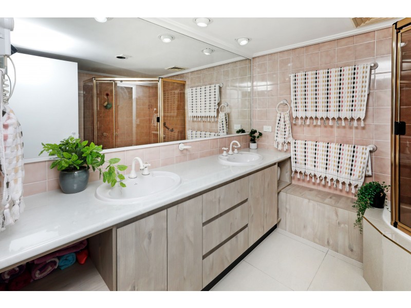 2/81-87 Arlington Esplanade, Clifton Beach QLD 4879