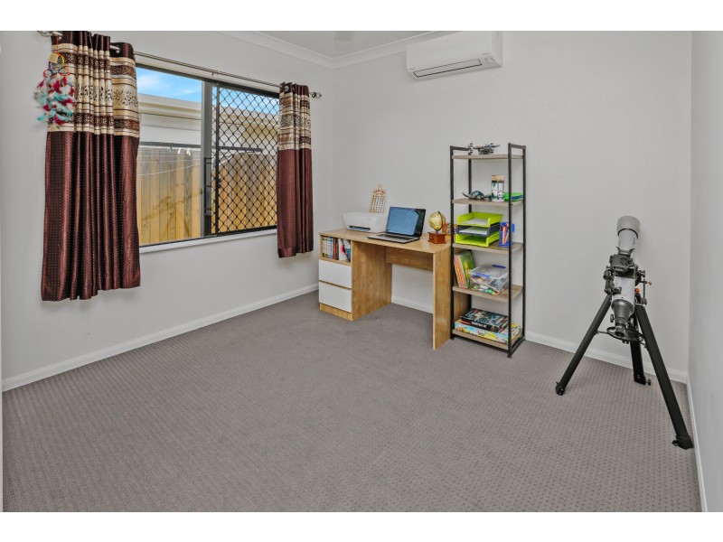 24 Barratta Circle, Smithfield QLD 4878