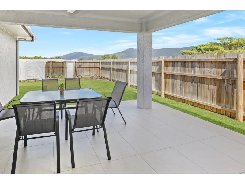 24 Barratta Circle, Smithfield QLD 4878