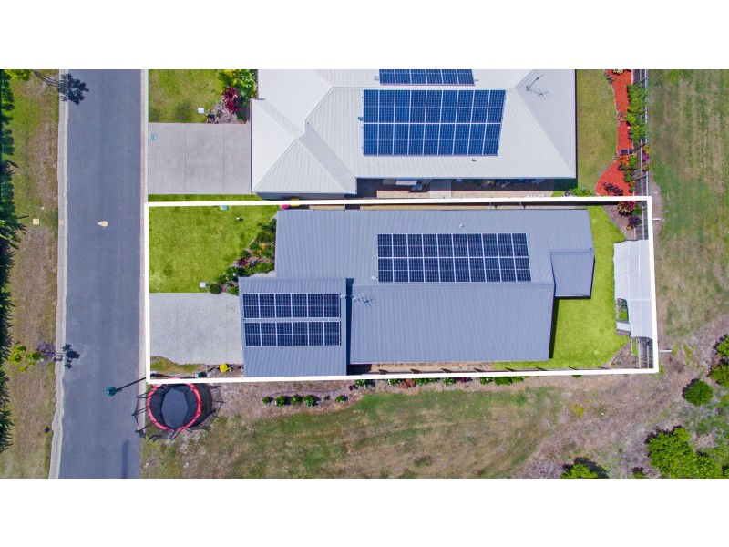 24 Barratta Circle, Smithfield QLD 4878