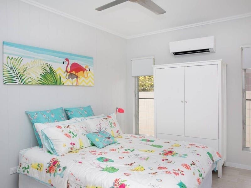 143 Oshea Esplanade, Machans Beach QLD 4878