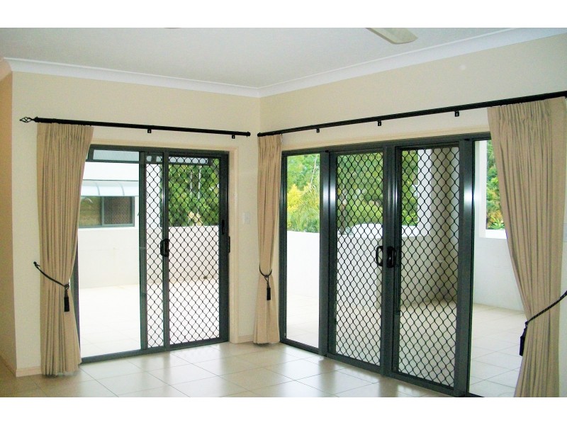 13/14 Macilwraith Street, Manoora QLD 4870